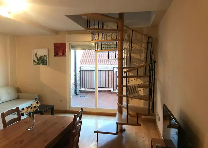 67 Calle Miosotis